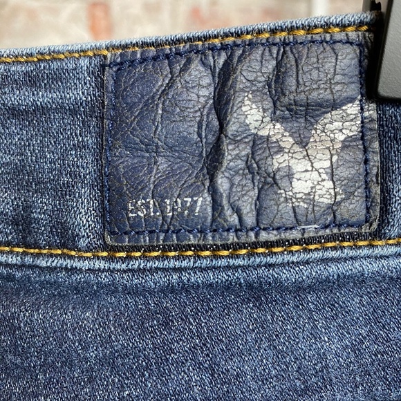 American Eagle Womenʻs Hi-Rise Distressed Jeggings Size 8 - Picture 9 of 13